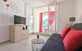 Appartement Renove Avec Parking Privatif ,A 2Min De La Plage